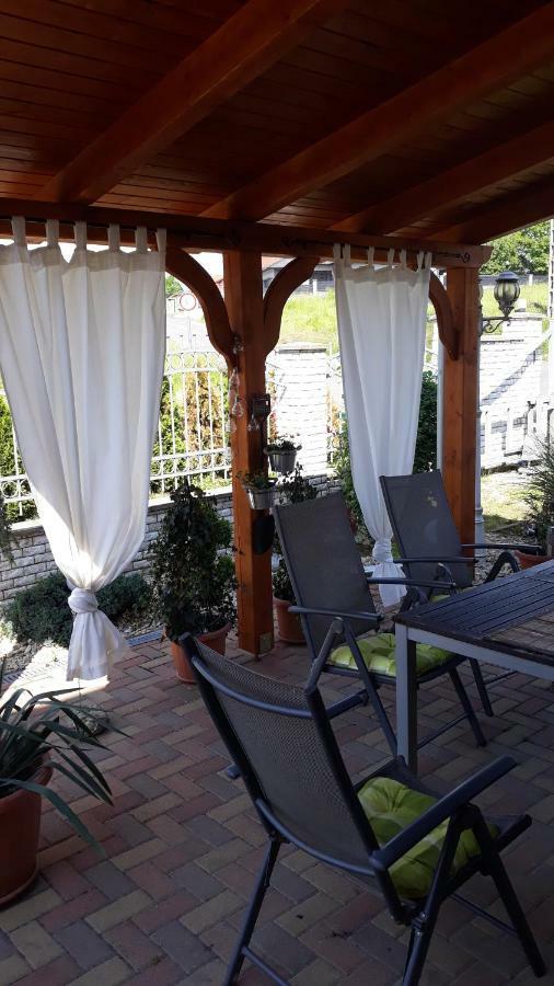 Farao Vendeghaz Hotel Zalaegerszeg Phòng bức ảnh